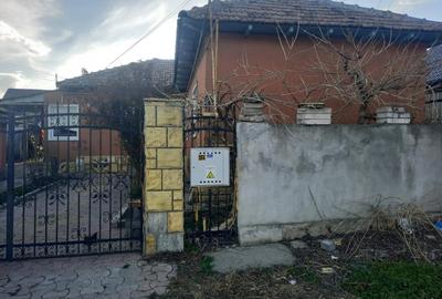 Casa 2 corpuri - Ovidiu - 110.000 euro (Cod E2) - 2