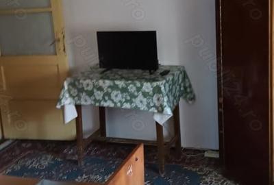 Casă cu 4 camere în Central - 2