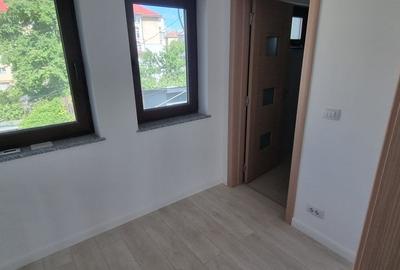 Casa cu etaj la 2 min de Piata Mare - 4