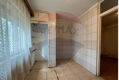 Apartament cu 2 camere semidecomandat în Mihai Viteazul