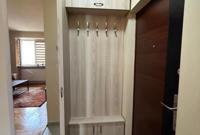 Ap 2 cam semidec, mobilat + utilat, cu CT, et. 1/3, CENTRAL - Piata Cipariu - 12