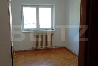 Apartament cu 3 camere decomandat în George Enescu - 4