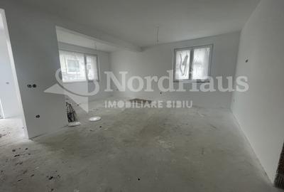 Casă cu 4 camere cu Canalizare în Arhitecților - Calea Cisnădiei - 2