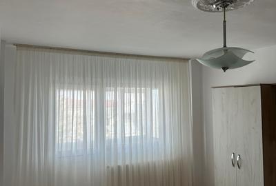 Apartament cu 2 camere decomandat în Energiei - 6