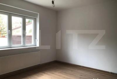 Casă cu 4 camere cu Teren 770 Mp în Titulescu - 12