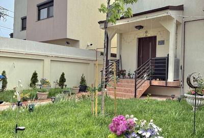 Casă cu 4 camere cu Teren 280 Mp în Central - 2