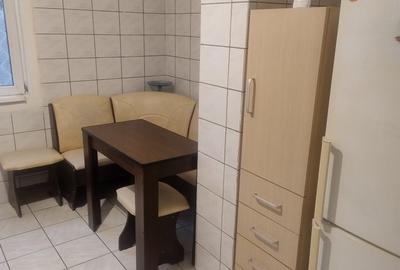Inchiriere Apartament 3 camere Semidecomandat Drumul Taberei-Valea Oltului - 4