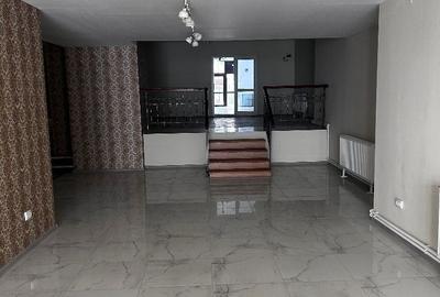 Spațiu comercial, de 1 mp, în Central - 2