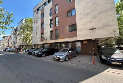 Spațiu comercial, de 54.729999542236 mp, în Sud - 1