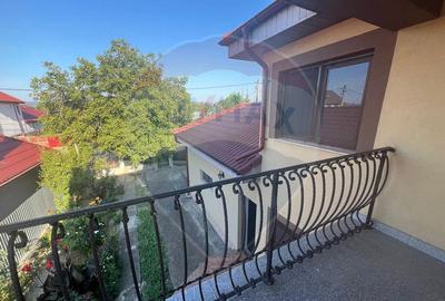 Casa / Vila 5 camere Golesti - 2