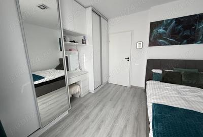 Apartament cu 2 camere decomandat în Titan