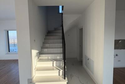 Casă cu 3 camere în Ipotești - 7