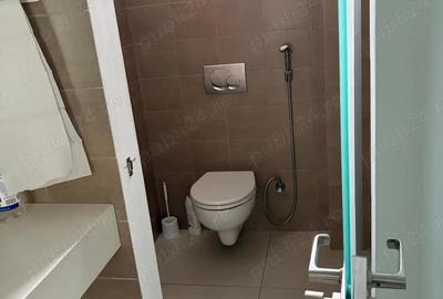 Spațiu comercial, de 145 mp, în Central - 7