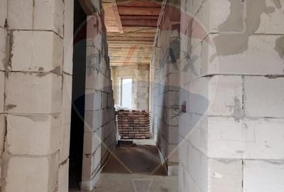 Casa / Vila cu 8 camere de vanzare - 8