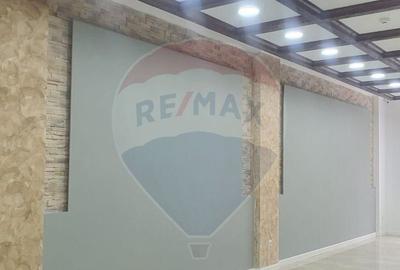 Spațiu comercial, de 230 mp, în Central - 6