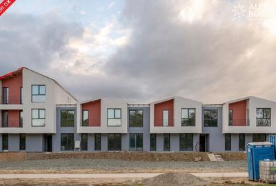 Casă cu 3 camere cu Canalizare în Tomis Nord - 2