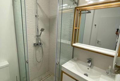 Apartament cu 5 camere semidecomandat, mobilat în P-ța Rosetti - 28