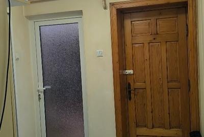 Vând apartament cu trei camere în mun. Dorohoi. - 1