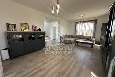 Casă cu 4 camere cu Piscina în Giroc