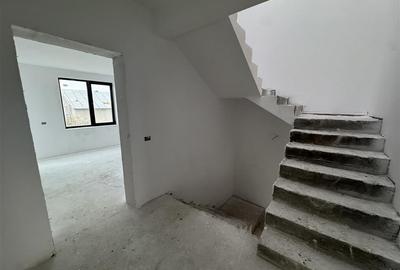 DE VANZARE VILA 7 CAMERE CIOROGARLA TEREN 500 MP - TINERETULUI LA CHEIE - 12