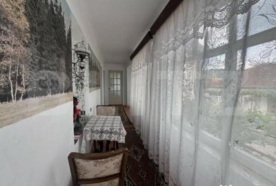 Casă cu 3 camere cu Teren 3340 Mp în Central - 10