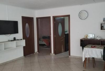 Casă cu Teren 362 Mp în Corbu - 3