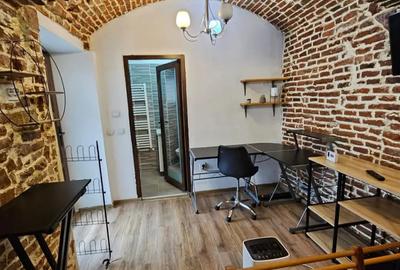 Garsonieră decomandată în Central - 3