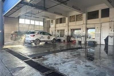 Spatiu Comercial de 227 mp, Pretabil Pentru Diverse Activitati Comericale Spatiu Comercial de 227 mp, Pretabil Pentru Diverse Activitati Comericale - 1