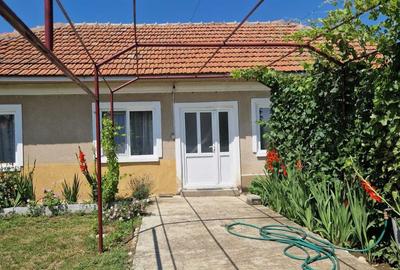 Casă cu 3 camere în Stăvaru