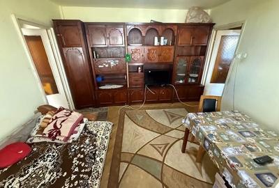 Apartament cu 2 camere semidecomandat în Soarelui