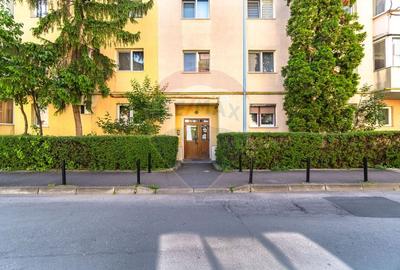 Apartament cu 2 camere decomandat, mobilat în Tractorul - 19