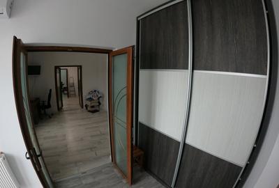 Casă individuală cu 4 camere cu Canalizare în Central - 11