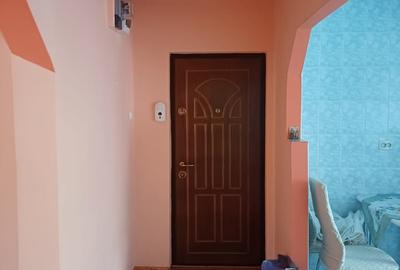 Apartament cu 3 camere decomandat în Aruncuta