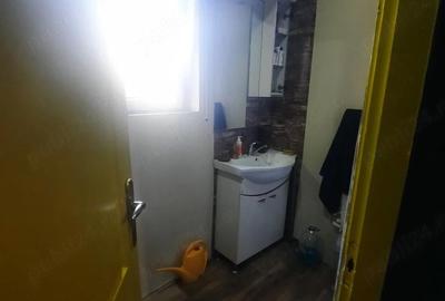 Spațiu comercial, de 36 mp, în Central - 4