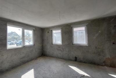 Casa la gri in zona buna Sanleani - 7