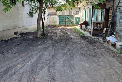 Casă cu 4 camere în Central - 1