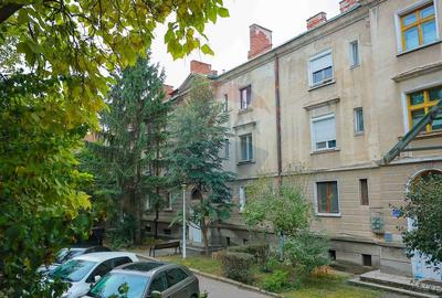 De vanzare apartament cu 2 camere, etaj 1, str. Republicii - 16