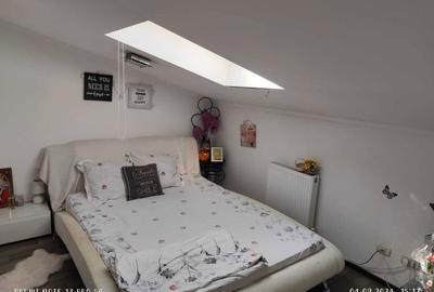 Apartament cu 3 camere decomandat în Poarta 6 - 8