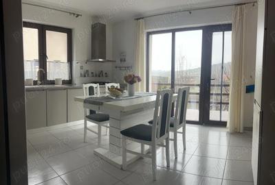 Casă în Central - 2