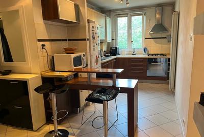 3 camere decomandat/5 min de statia Metrou Titan/3 min. parc/Centrala apartament - 2