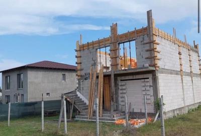 Casă cu 4 camere în Eforie - 1