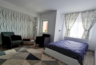 Garsonieră decomandată în Central - 7