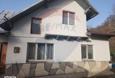 Casă cu 5 camere cu Teren 435 Mp în Cantacuzino - 1