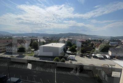 Apartament cu 3 camere balcon mare, panorama superba, - 1