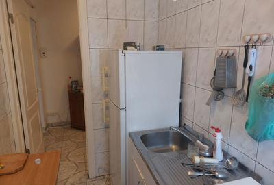 Apartament cu 3 camere semidecomandat în Central - 6