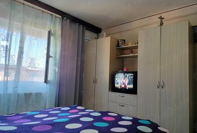De vanzare apartament 2 camere Re?i?a zona Parcului Siderurgistului - 5