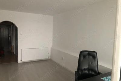 Spațiu comercial, de 28 mp, în Central - 5