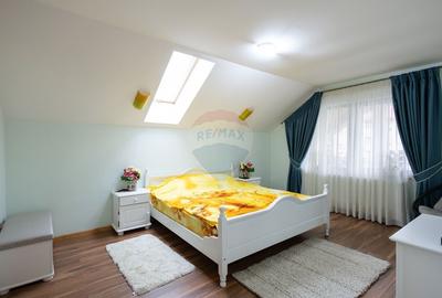 Proprietate speciala de 340mp de vanzare - 55