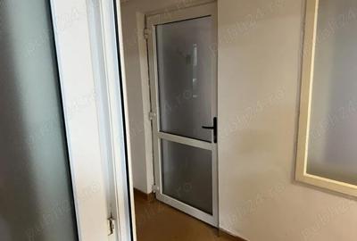 Spațiu comercial, de 53 mp, în Central - 1