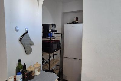 Apartament cu 2 camere semidecomandat în Lipovei